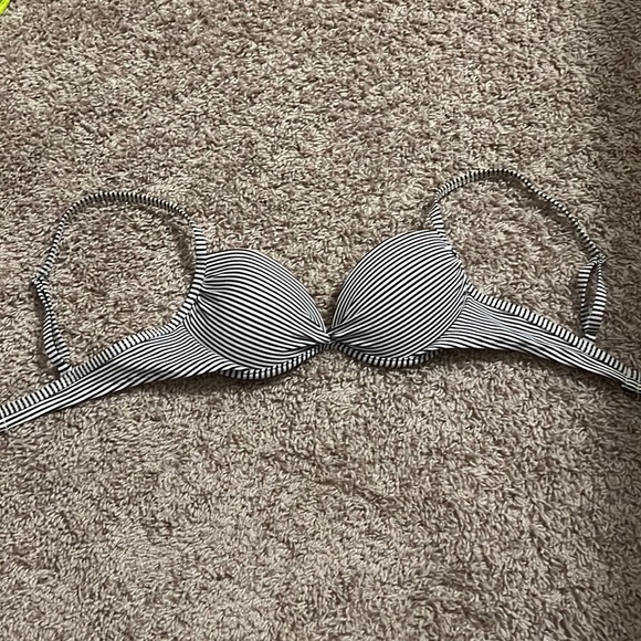 Target Bikini top - Picture 1 of 5